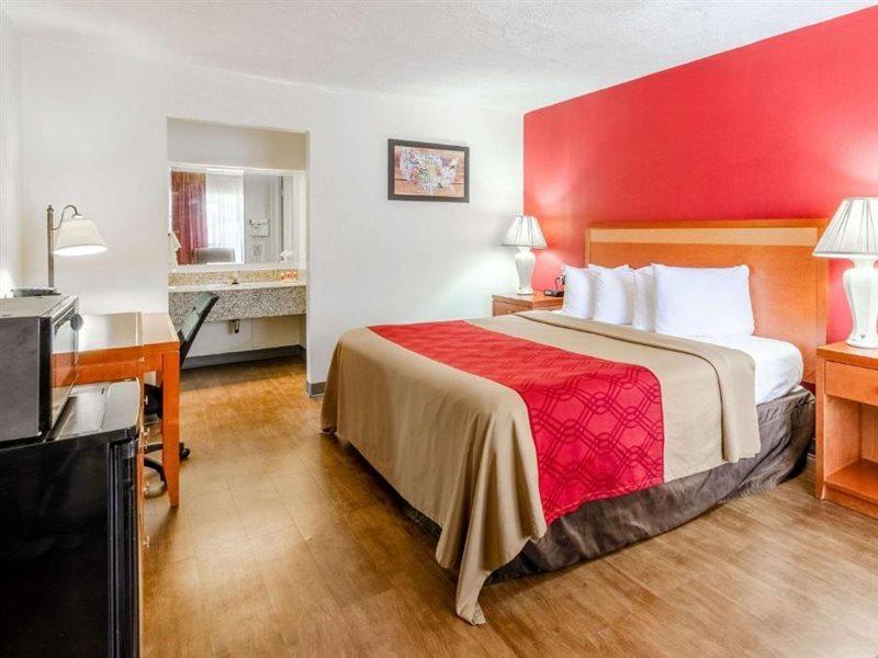 Econo Lodge Мартинсвилл Экстерьер фото