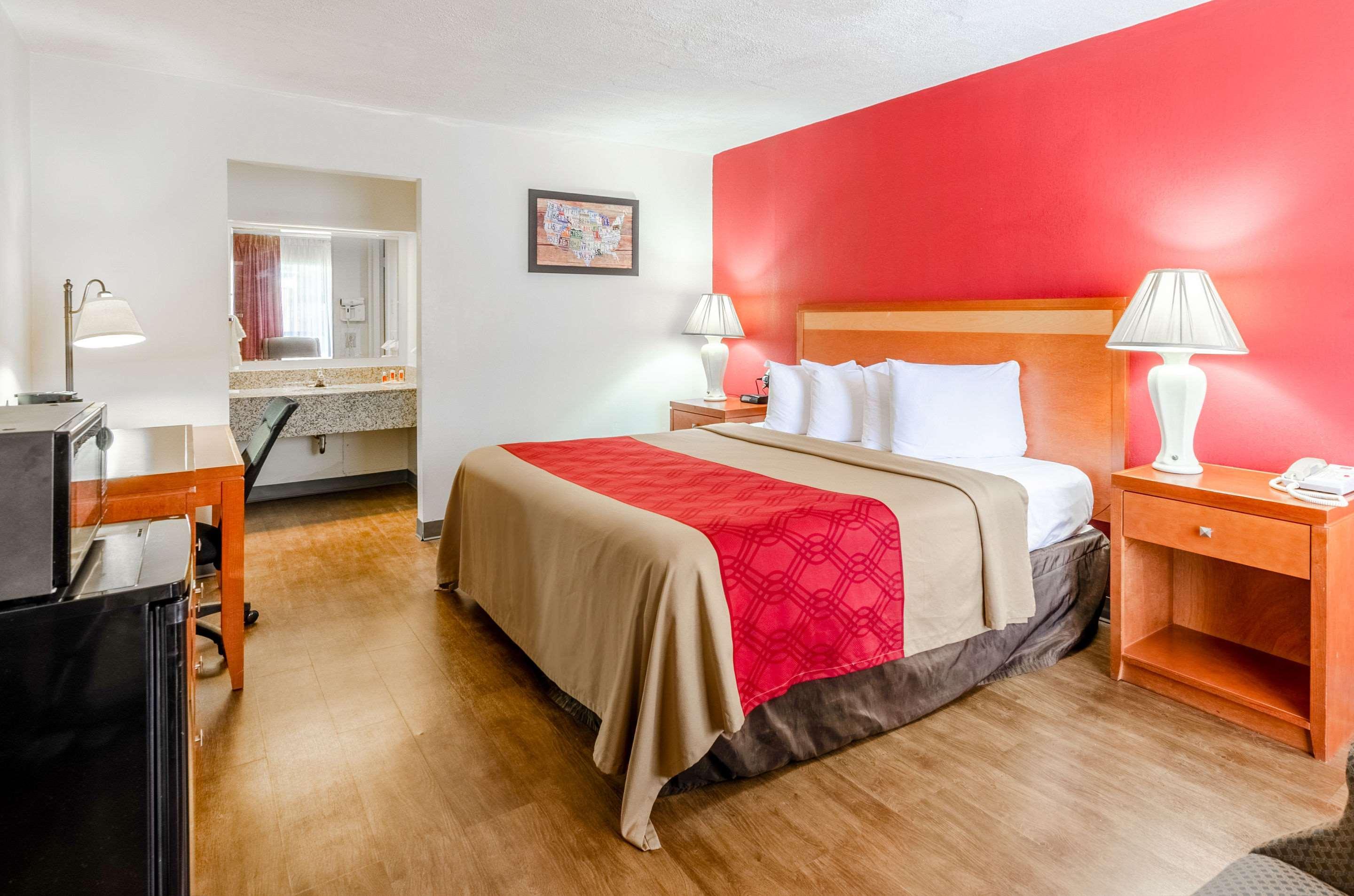 Econo Lodge Мартинсвилл Экстерьер фото