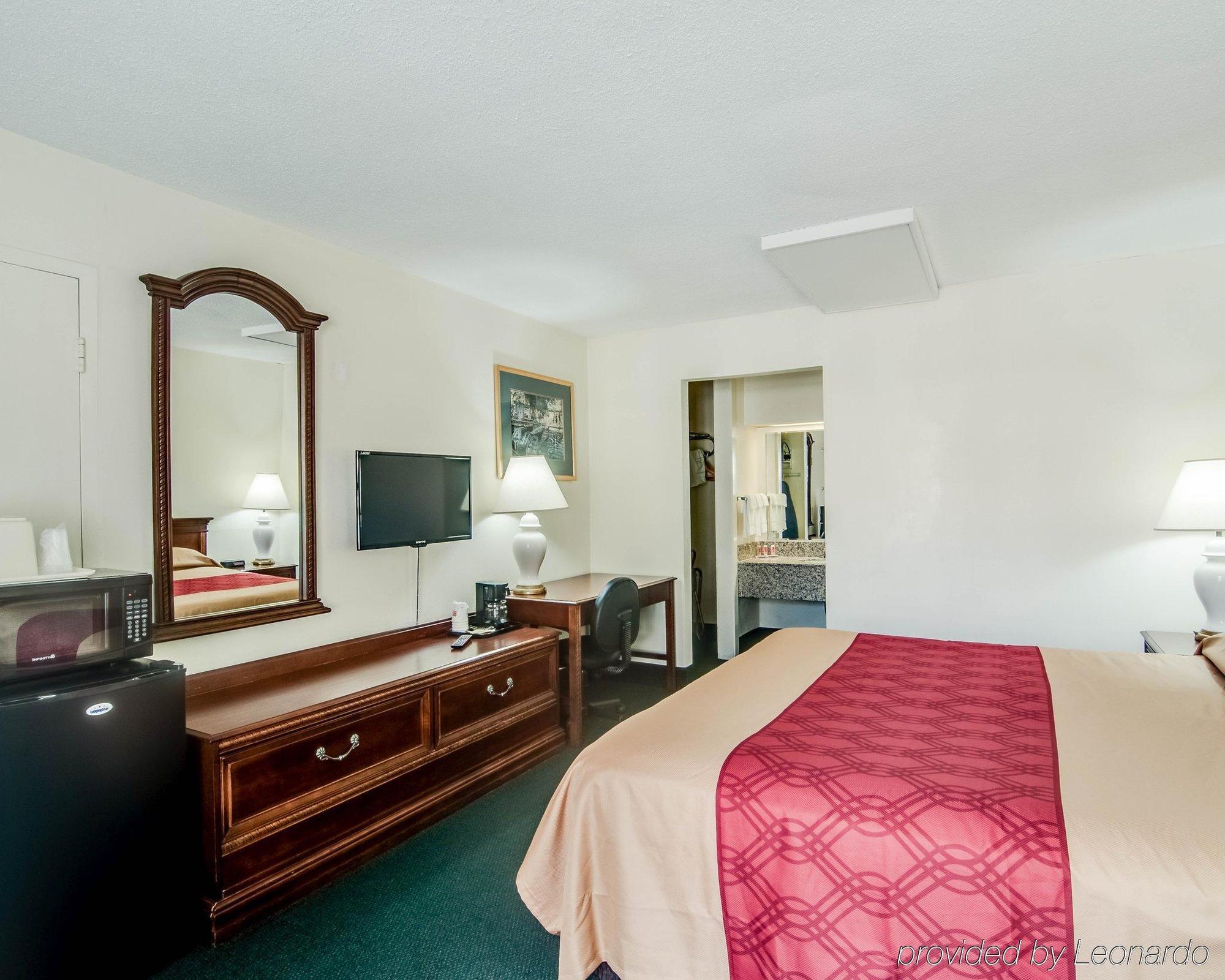 Econo Lodge Мартинсвилл Экстерьер фото