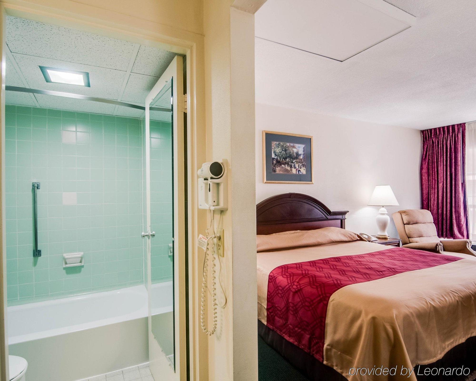 Econo Lodge Мартинсвилл Экстерьер фото
