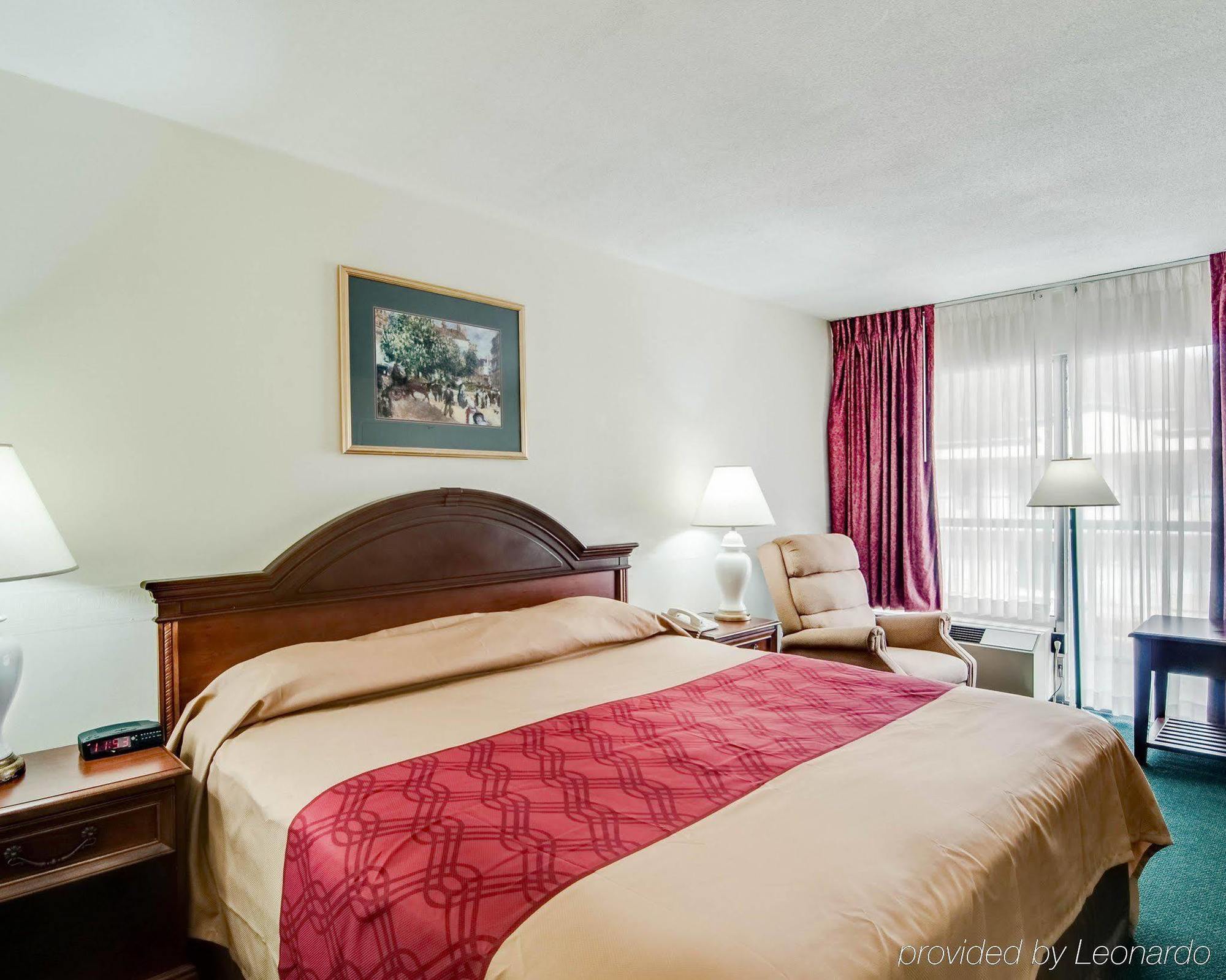 Econo Lodge Мартинсвилл Экстерьер фото